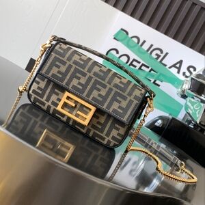 <AUTHENTIC>Fendi bag